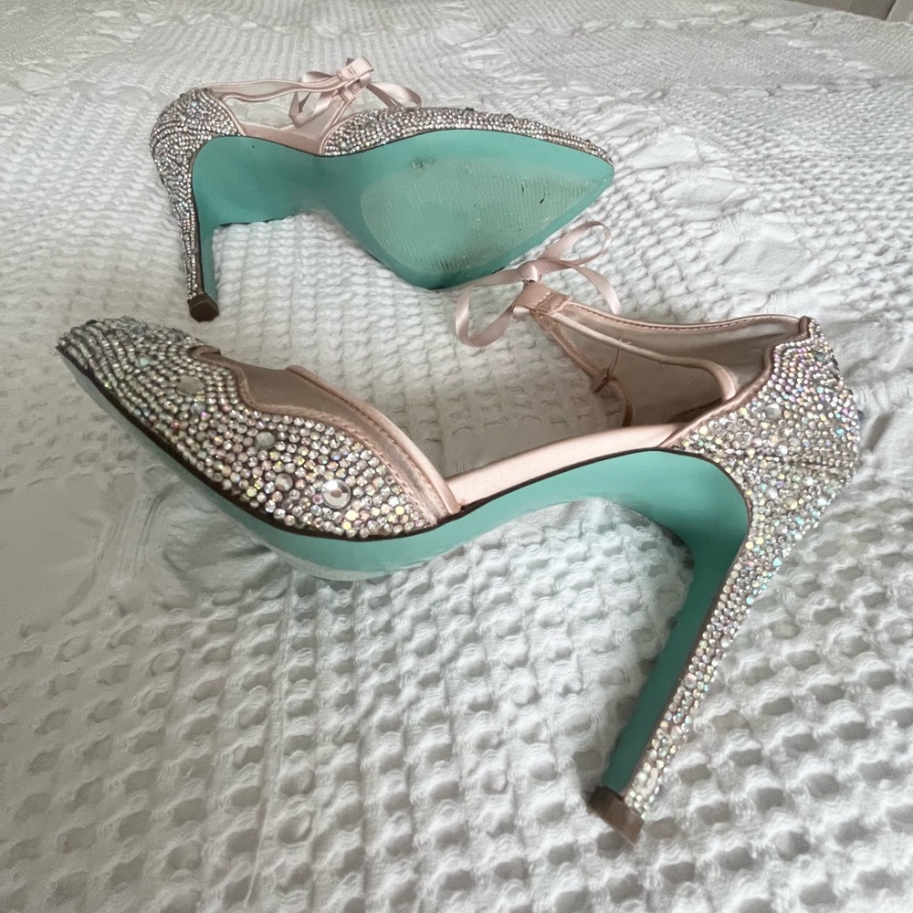 Betsey Johnson Women's Iris Evening Pumps Wedding Something Blue Sole - Picture 8 of 11